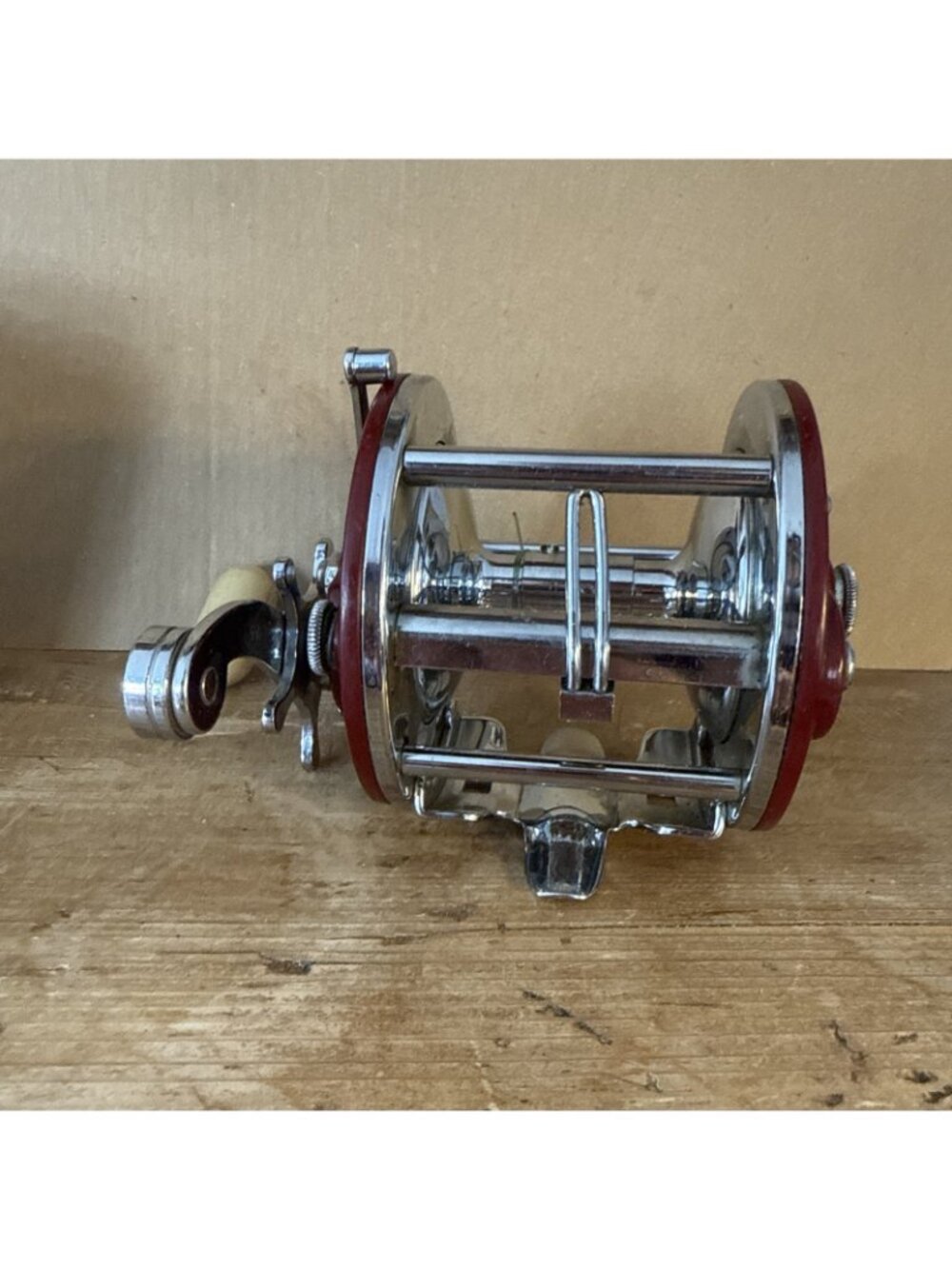 Vintage Penn Peer #209 Fishing Reel Red/burgundy/maroon Side Plates - Picture 5 of 13